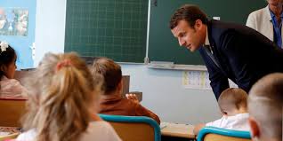 blague macron à l'école